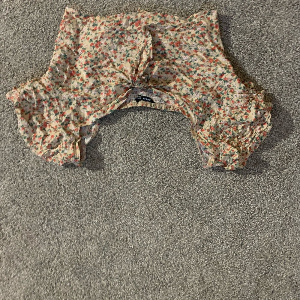 Floral crop top